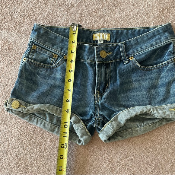 Jean shorts - Picture 5 of 9